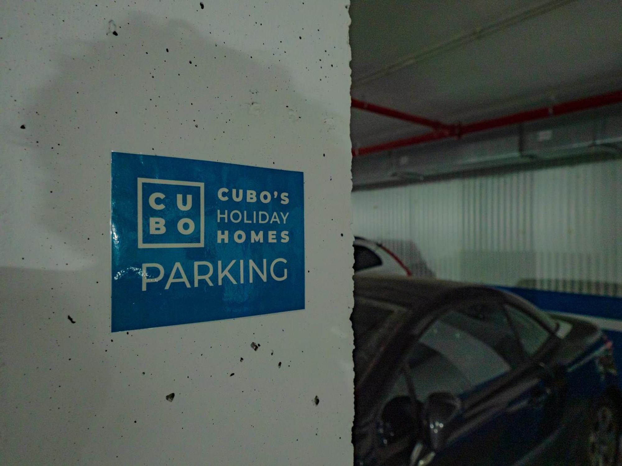 Cubo's La Union Pool & Parking